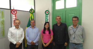 Viaduto na Cachoeira e nova creche são pauta de reunião com MRS