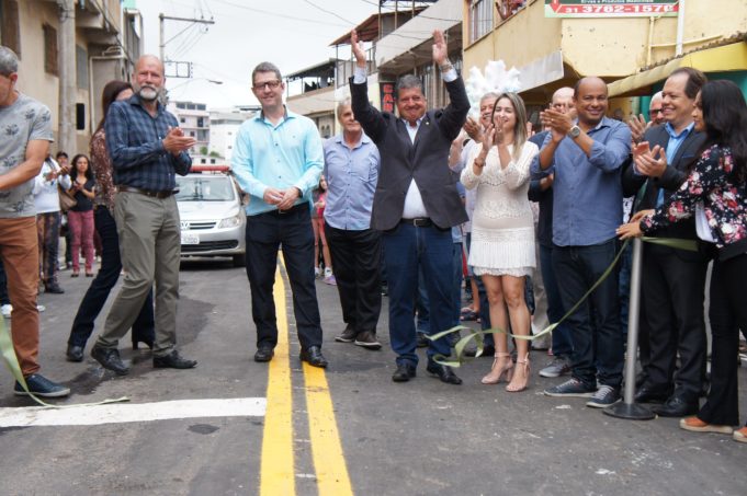 Após mais de seis anos de paralização prefeitura reabre a Rua Alfredo Elias Mafuz
