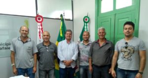 Prefeito recebe membros do CONSEP