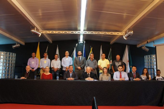 Prefeito Mário Marcus participa do Fórum Intermunicipal dos Direitos da Criança e do Adolescente.