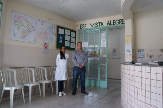 Prefeito visita ESF do Vista Alegre e acompanha obra