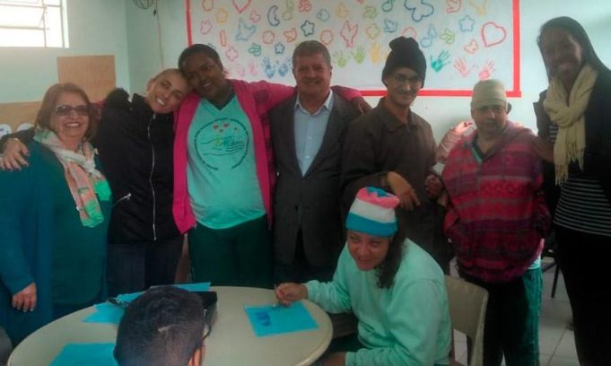 Prefeito visita Centro de Convivência para Adultos Especiais