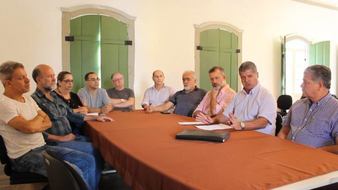 Mais de 70% dos servidores recebem 13º integral nesta sexta-feira