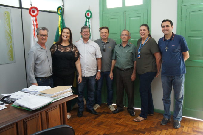 Câmara repassa recurso para a prefeitura que deverá ser usado para pagamento de 13º