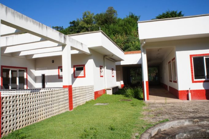 Prefeito visita obras de creche no bairro Arcádia