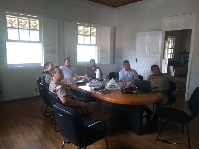 Prefeito e Deputado se reúnem com Comandante da PM para tratar de melhorias na segurança pública