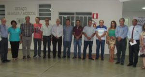 Prefeitos discutem ações na educação devido à crise financeira