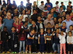 Com cerimônia no CAIC inicia-se o ano letivo nas escolas municipais