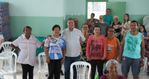 Prefeito e Secretária de Desenvolvimento Social visitam Centro de Referência do Idoso e PSF Museu