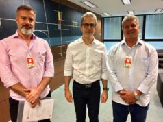 Prefeito e Secretário de Saúde se reúnem com Governador