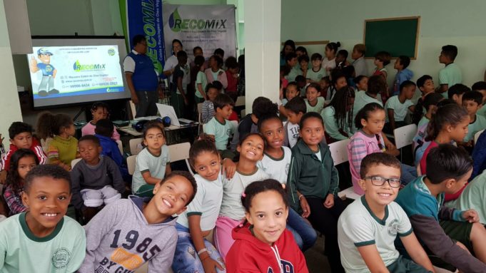 Escola Pedro Resende recebe projeto do Rotary Club