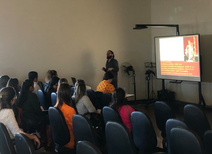 Profissionais da Saúde recebem capacitação sobre acidentes com animais peçonhentos