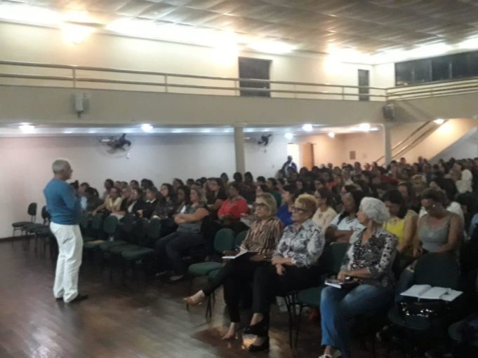 Educação Especial foi tema de palestra para educadores