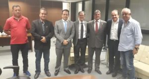 Prefeito participa de reunião com Secretário de Governo do Estado