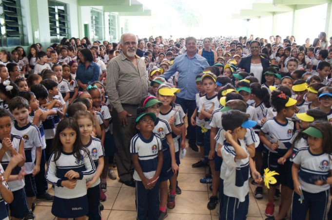 Escola Doriol Beato realiza hora cívica