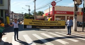 Blitz educativa encerra Maio Amarelo