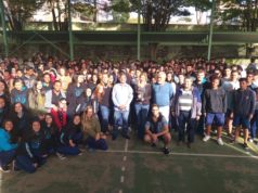 Escola comemora conquista de prêmio com a realização de momento cívico