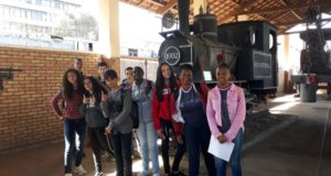 ALUNOS DO CAIC VISITAM MUSEU FERROVIÁRIO