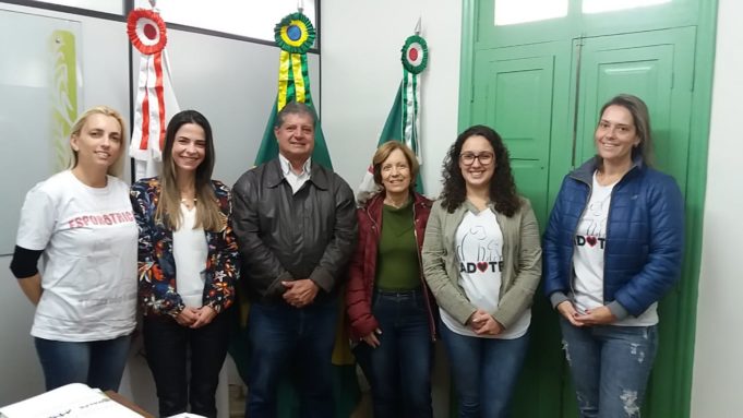 Prefeito anuncia Centro de Castração para Cães e Gatos