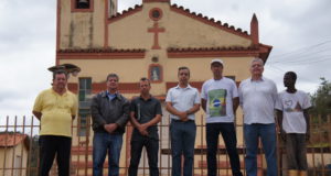 Prefeito visita Mato Dentro e planeja obras para região