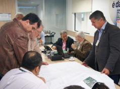 Prefeito apresenta projeto de trincheira para acesso ao Paulo VI e região do Amaro Ribeiro em reunião com a Via 040