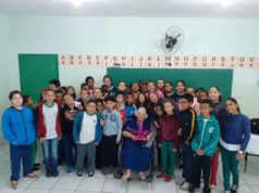 Poetisa Dona Avelina Noronha visita E.M. Jadir Pinto de Azevedo