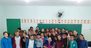 Poetisa Dona Avelina Noronha visita E.M. Jadir Pinto de Azevedo