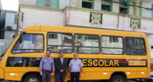 Comunidade estudantil de Conselheiro Lafaiete ganha mais um veículo para transporte escolar