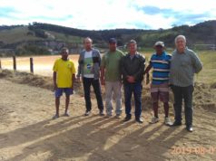 Prefeito visita bairros e anuncia obras