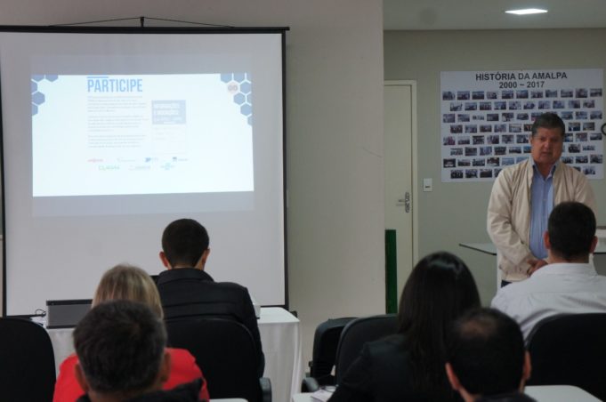 Prefeito participa do lançamento de mais um programa em prol do desenvolvimento econômico