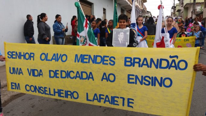Escola Municipal “Professor Olavo Mendes Brandão comemora a Semana da Pátria com Desfile Cívico.