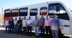 Lafaiete recebe novo ônibus para transporte na área da saúde