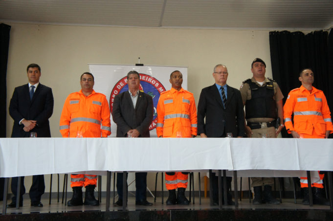 Prefeito Mário Marcus participa de cerimônia festiva do Corpo de Bombeiros