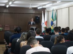 Prefeito participa de encontro com estudantes de engenharia civil na Unipac Lafaiete