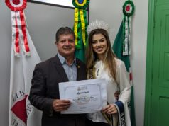 Prefeito recebe Miss que representará o município em concurso nacional