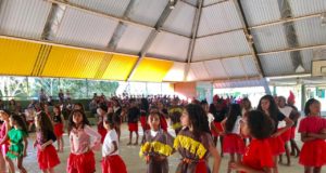 CAIC REALIZA ATIVIDADES SOBRE O DIA DO FOLCLORE BRASILEIRO