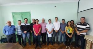Prefeito recebe representantes do IFMG