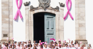 Campanha Outubro Rosa é realizada em Lafaiete