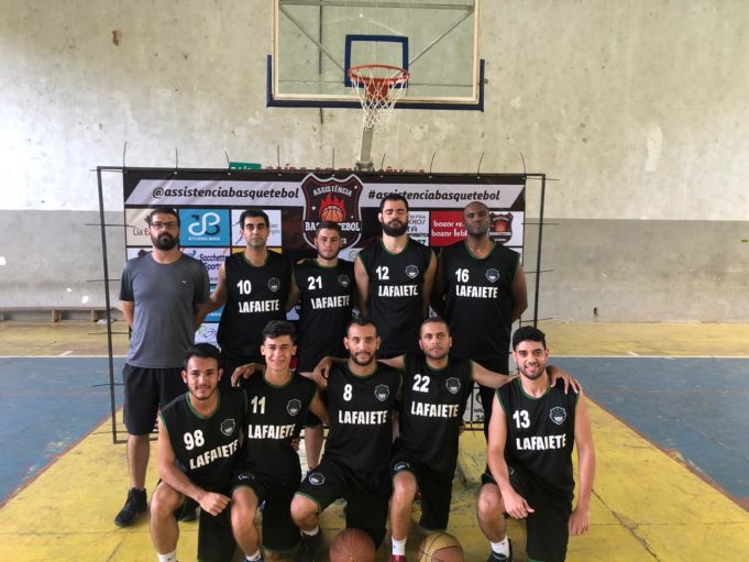 Equipes de Basquete participam de torneio em Cataguases