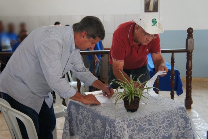 Prefeitura e APAC firmam convênio