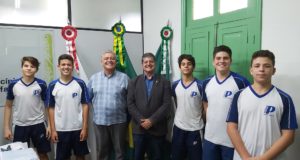 Alunos do Colégio Potência visitam prefeitura
