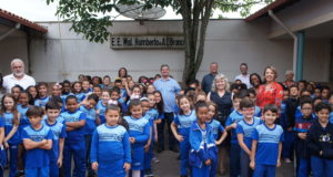 E. E. Mal. Humberto de Alencar Castelo Branco recebe Hora Cívica