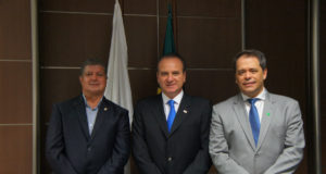 Prefeito e Deputado participam de reunião na Secretaria de Estado de Governo