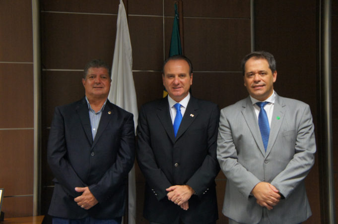 Prefeito e Deputado participam de reunião na Secretaria de Estado de Governo