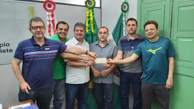 Câmara Municipal faz devolução de recursos para o Executivo.