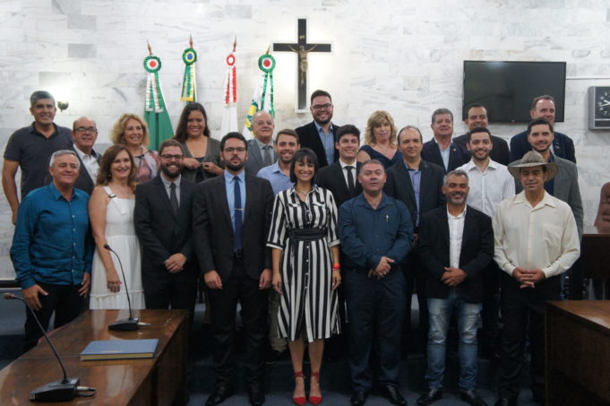 Empossadas novas diretorias da Acias e Acias Mulher