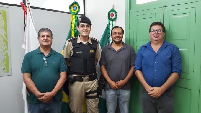 Prefeito recebe novo comandante da 61ª Cia de Polícia Militar