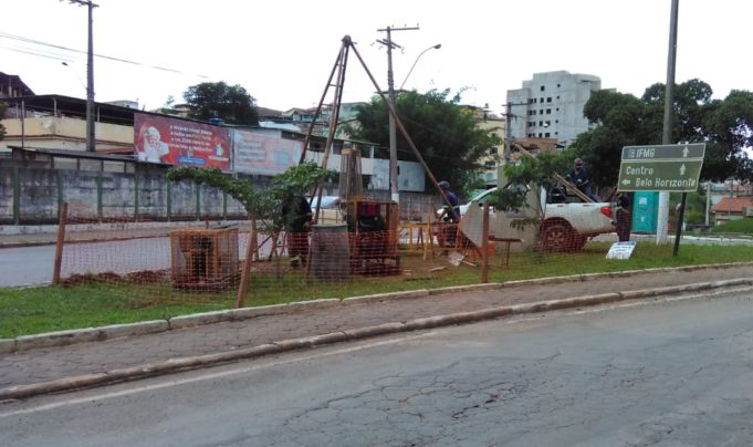 Iniciam-se os estudos para a construção do viaduto da Cachoeira