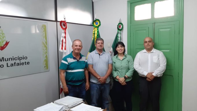 Emprego e obras: Prefeito recebe representante da Vale