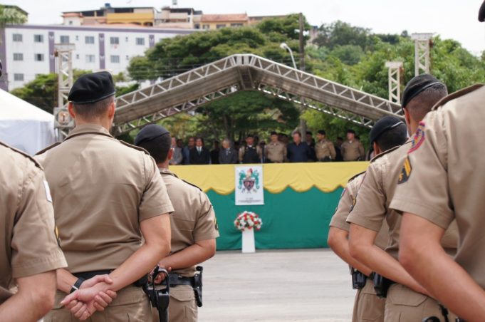 Prefeito Mário Marcus participa de cerimônia de troca de comando do 31º BPM em Lafaiete